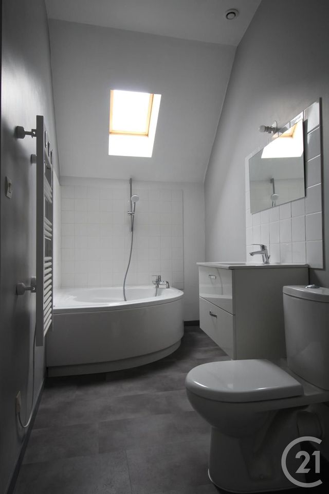 Appartement T3 &agrave; louer - 3 pi&egrave;ces - 78,57 m2 - Pont Audemer - 27 - HAUTE-NORMANDIE