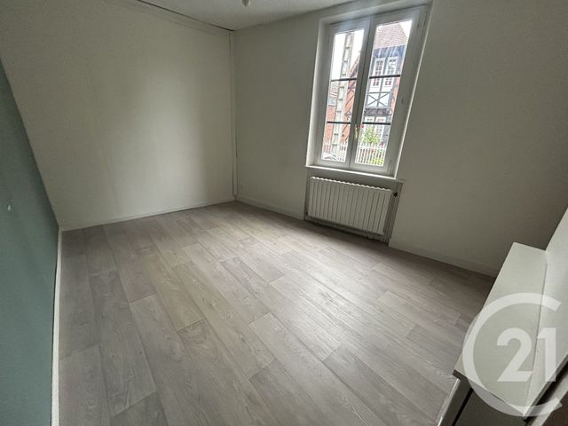Appartement Local &agrave; louer - 2 pi&egrave;ces - 22 m2 - Pont Audemer - 27 - HAUTE-NORMANDIE