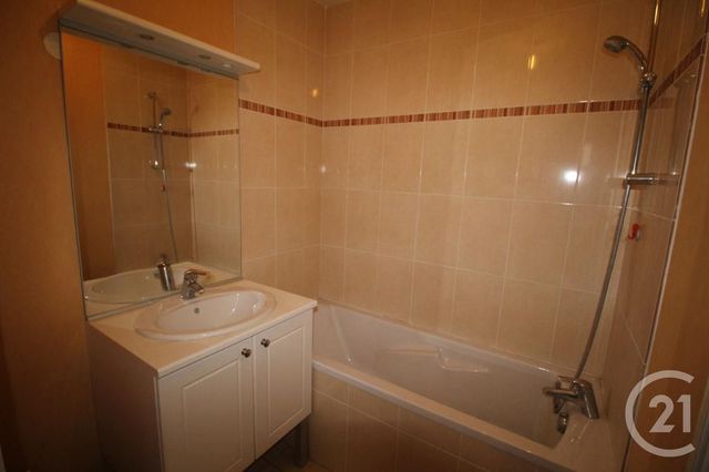 Appartement F2 &agrave; louer - 2 pi&egrave;ces - 48,40 m2 - Pont Audemer - 27 - HAUTE-NORMANDIE