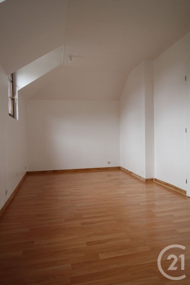 Appartement T3 &agrave; louer - 3 pi&egrave;ces - 78,57 m2 - Pont Audemer - 27 - HAUTE-NORMANDIE