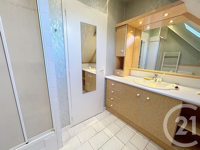 Maison &agrave; louer - 5 pi&egrave;ces - 120,55 m2 - Fourmetot - 27 - HAUTE-NORMANDIE