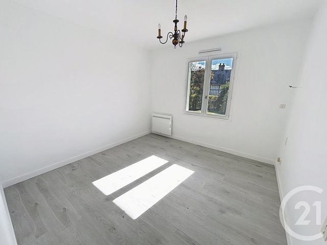 Maison &agrave; louer - 5 pi&egrave;ces - 120,55 m2 - Fourmetot - 27 - HAUTE-NORMANDIE