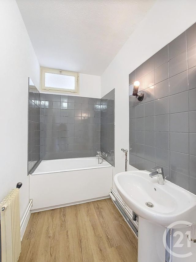 Appartement F3 &agrave; louer - 3 pi&egrave;ces - 63,10 m2 - Reze - 44 - PAYS-DE-LOIRE