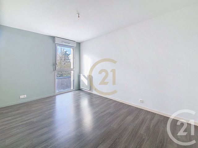 Maison &agrave; louer - 4 pi&egrave;ces - 93,30 m2 - St Herblain - 44 - PAYS-DE-LOIRE