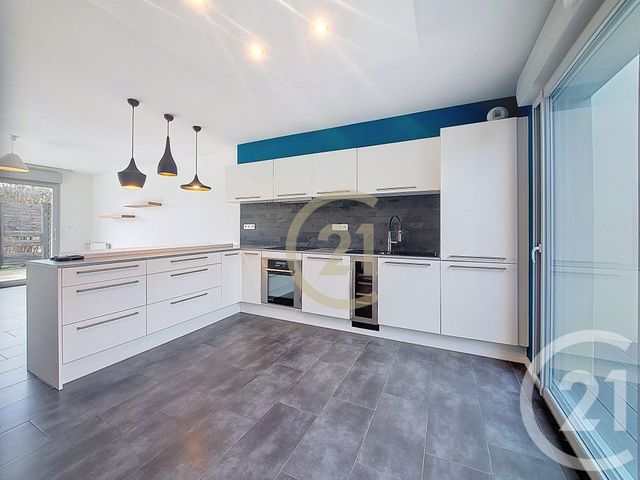 Maison &agrave; louer - 4 pi&egrave;ces - 93,30 m2 - St Herblain - 44 - PAYS-DE-LOIRE