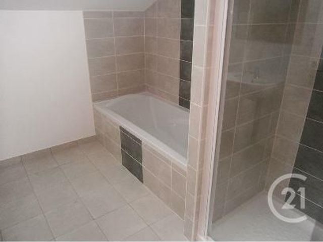 Maison &agrave; louer - 5 pi&egrave;ces - 81,38 m2 - Vertou - 44 - PAYS-DE-LOIRE