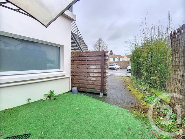 Appartement F1 &agrave; louer - 1 pi&egrave;ce - 11,69 m2 - Les Sorinieres - 44 - PAYS-DE-LOIRE