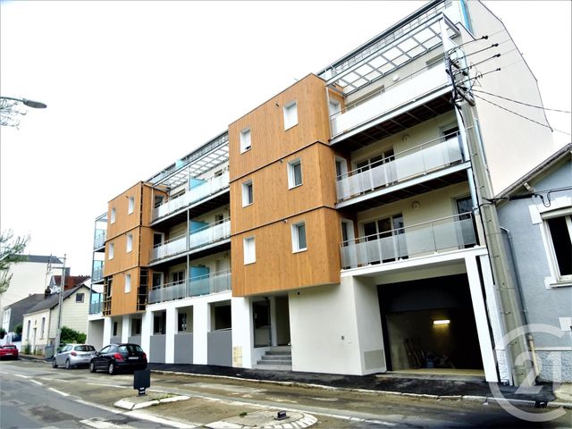 parking - ST SEBASTIEN SUR LOIRE - 44