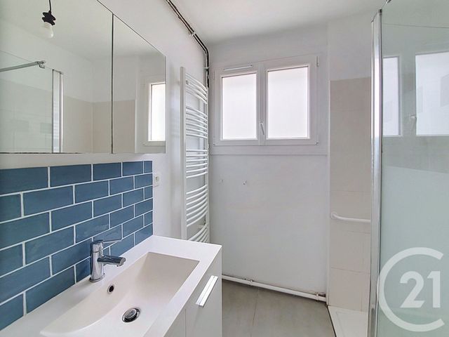 Appartement F4 &agrave; louer - 4 pi&egrave;ces - 77,15 m2 - Reze - 44 - PAYS-DE-LOIRE