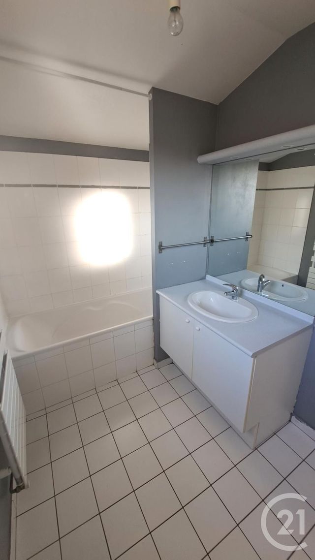 Maison &agrave; louer - 4 pi&egrave;ces - 86,10 m2 - Nantes - 44 - PAYS-DE-LOIRE