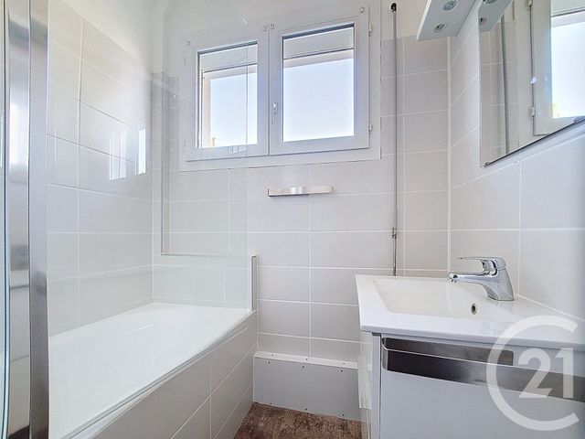Maison &agrave; louer - 4 pi&egrave;ces - 90,44 m2 - Reze - 44 - PAYS-DE-LOIRE