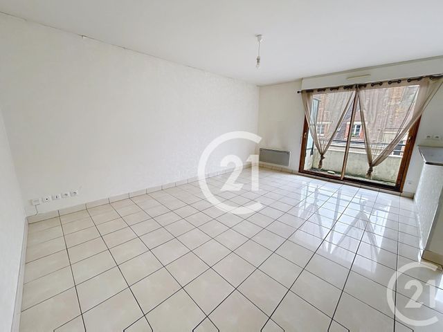 Appartement F2 à louer - 2 pièces - 48,52 m2 - Evreux - 27 - HAUTE-NORMANDIE