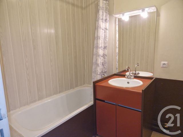 Appartement F2 à vendre - 2 pièces - 52,83 m2 - Evreux - 27 - HAUTE-NORMANDIE