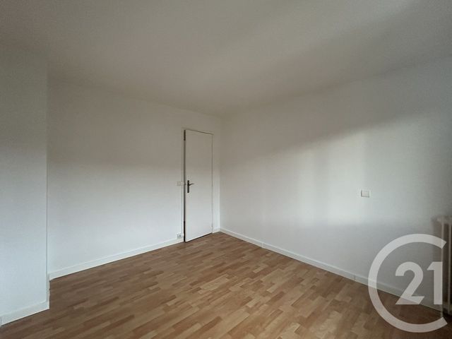 Appartement F4 à vendre - 4 pièces - 76,17 m2 - Evreux - 27 - HAUTE-NORMANDIE