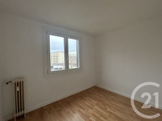 Appartement F4 à vendre - 4 pièces - 76,17 m2 - Evreux - 27 - HAUTE-NORMANDIE