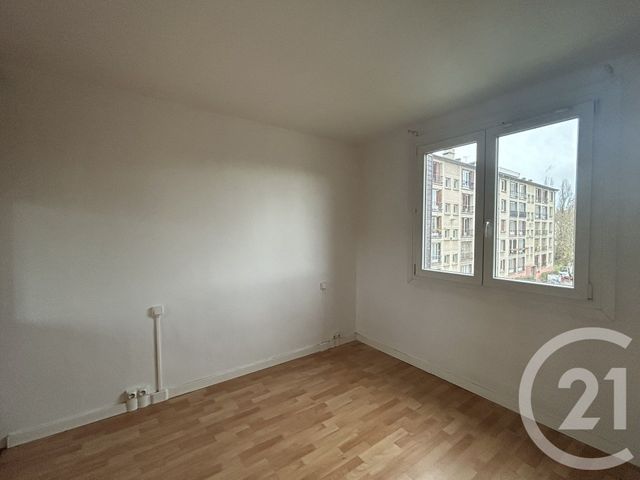 Appartement F4 à vendre - 4 pièces - 76,17 m2 - Evreux - 27 - HAUTE-NORMANDIE