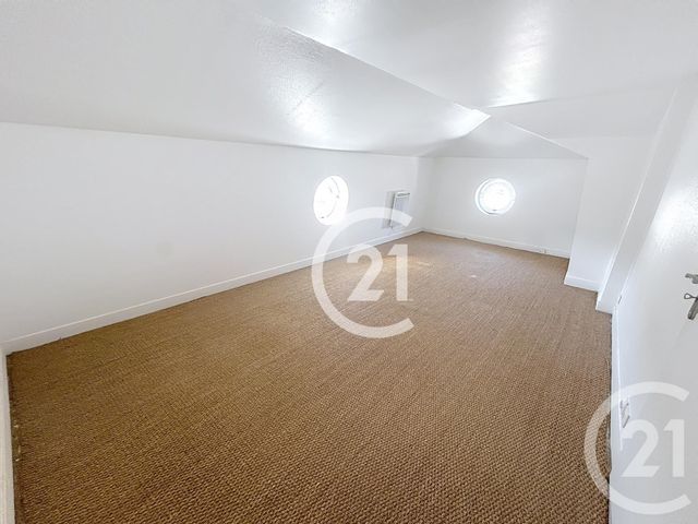 Appartement Duplex à louer - 3 pièces - 53,50 m2 - Evreux - 27 - HAUTE-NORMANDIE