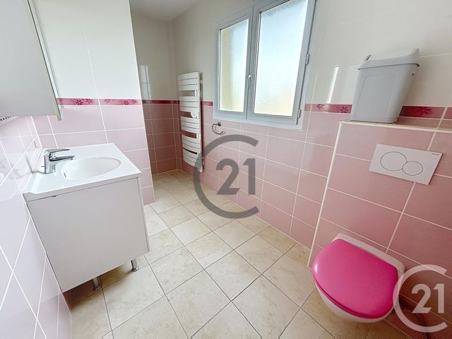 Maison &agrave; louer - 6 pi&egrave;ces - 160,33 m2 - Prey - 27 - HAUTE-NORMANDIE