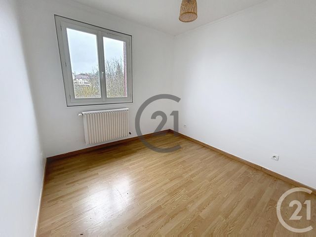 Appartement F3 &agrave; louer - 3 pi&egrave;ces - 70,16 m2 - Evreux - 27 - HAUTE-NORMANDIE