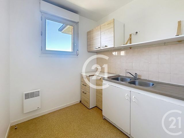 Appartement F2 &agrave; louer - 2 pi&egrave;ces - 43,60 m2 - Evreux - 27 - HAUTE-NORMANDIE
