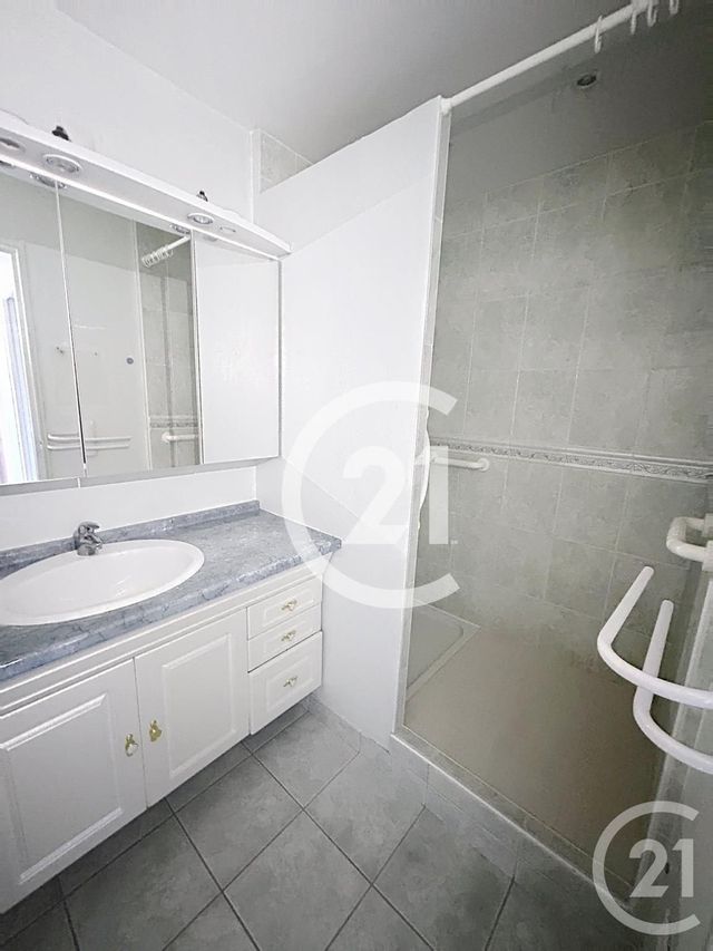 Appartement F3 &agrave; louer - 3 pi&egrave;ces - 62,86 m2 - Evreux - 27 - HAUTE-NORMANDIE