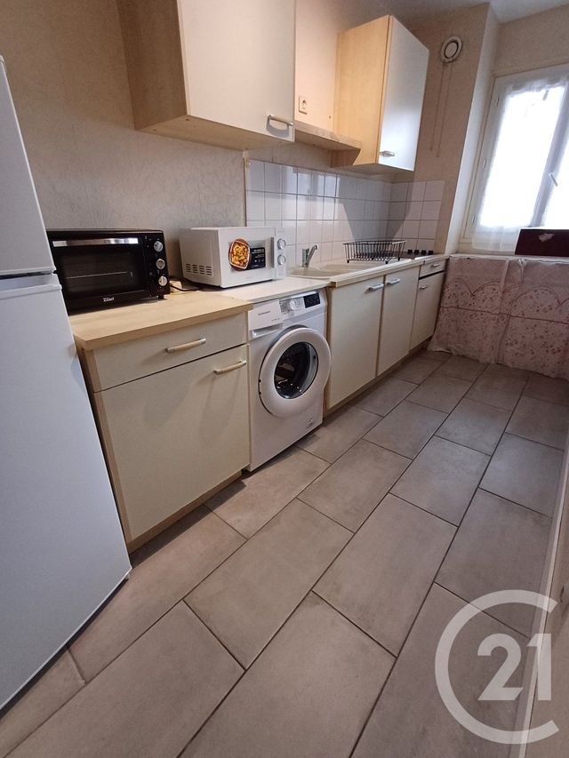 Appartement F2 &agrave; louer - 2 pi&egrave;ces - 45,69 m2 - Evreux - 27 - HAUTE-NORMANDIE