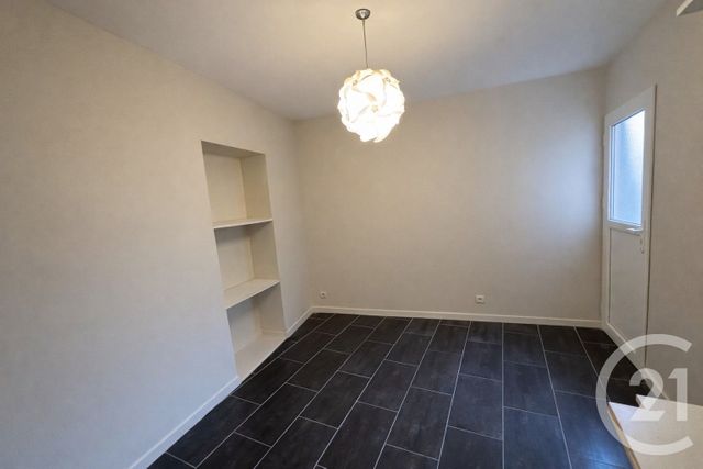 Appartement T2 &agrave; louer - 2 pi&egrave;ces - 35 m2 - Le Mans - 72 - PAYS-DE-LOIRE