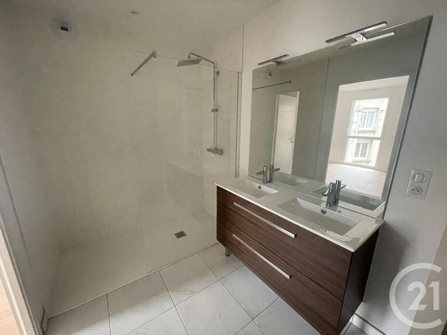 Appartement F4 à vendre - 4 pièces - 131 m2 - Le Mans - 72 - PAYS-DE-LOIRE