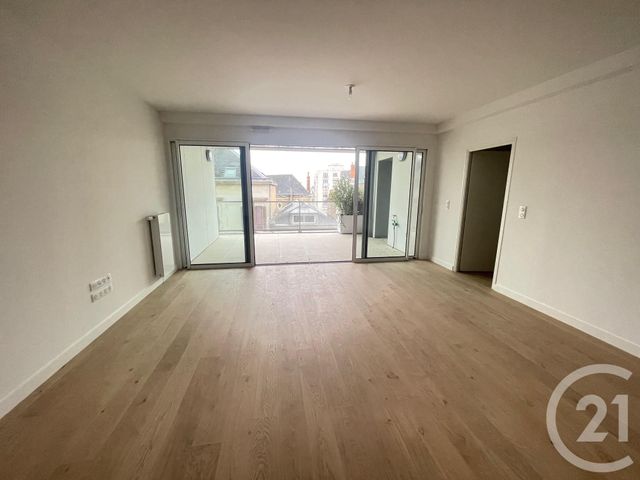 Appartement F4 à vendre - 4 pièces - 131 m2 - Le Mans - 72 - PAYS-DE-LOIRE