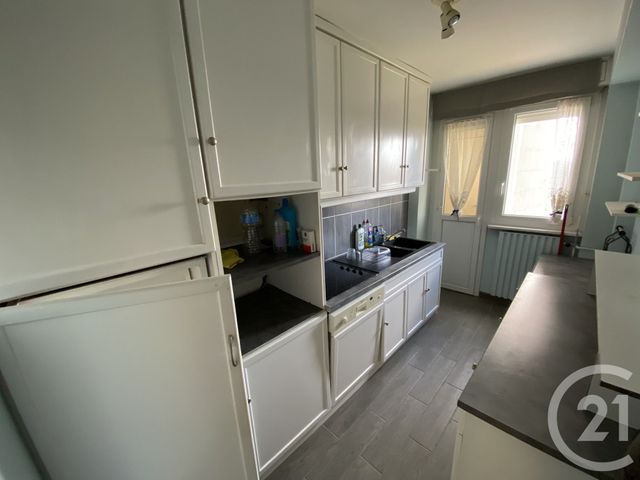 Appartement T4 à louer - 4 pièces - 102,10 m2 - Le Mans - 72 - PAYS-DE-LOIRE