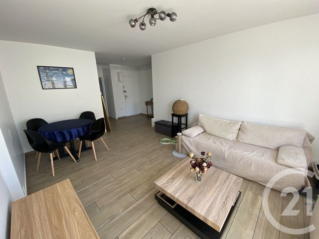 Appartement T3 à louer - 3 pièces - 61,69 m2 - Le Mans - 72 - PAYS-DE-LOIRE