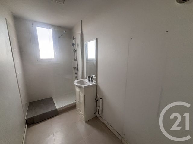 Afficher la photo en grand Appartement F2 bis à vendre - 2 pièces - 60,50 m2 - Le Mans - 72 - PAYS-DE-LOIRE
