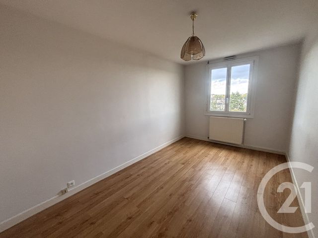 Afficher la photo en grand Appartement F2 bis à vendre - 2 pièces - 60,50 m2 - Le Mans - 72 - PAYS-DE-LOIRE
