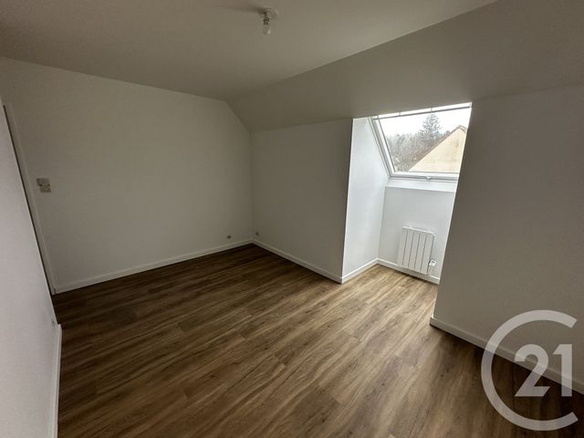 Maison &agrave; louer - 5 pi&egrave;ces - 107,06 m2 - Ruaudin - 72 - PAYS-DE-LOIRE