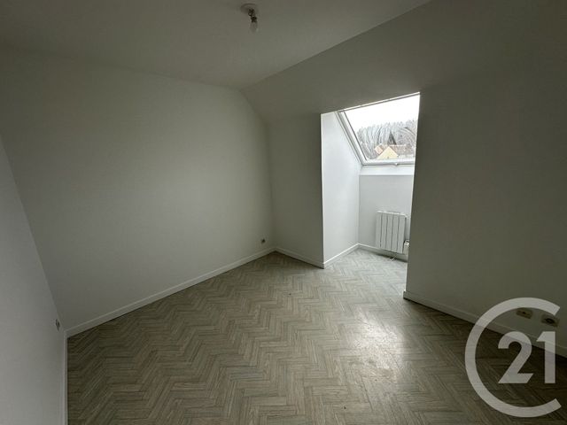 Maison &agrave; louer - 5 pi&egrave;ces - 107,06 m2 - Ruaudin - 72 - PAYS-DE-LOIRE