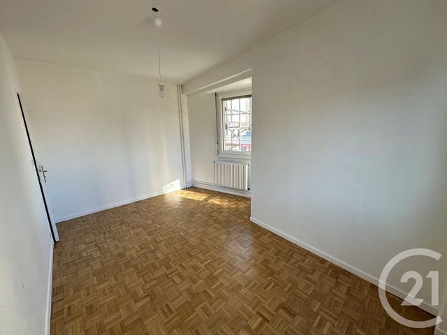 Appartement T3 &agrave; louer - 3 pi&egrave;ces - 74,05 m2 - Le Mans - 72 - PAYS-DE-LOIRE