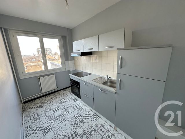 Appartement T3 &agrave; louer - 3 pi&egrave;ces - 74,05 m2 - Le Mans - 72 - PAYS-DE-LOIRE