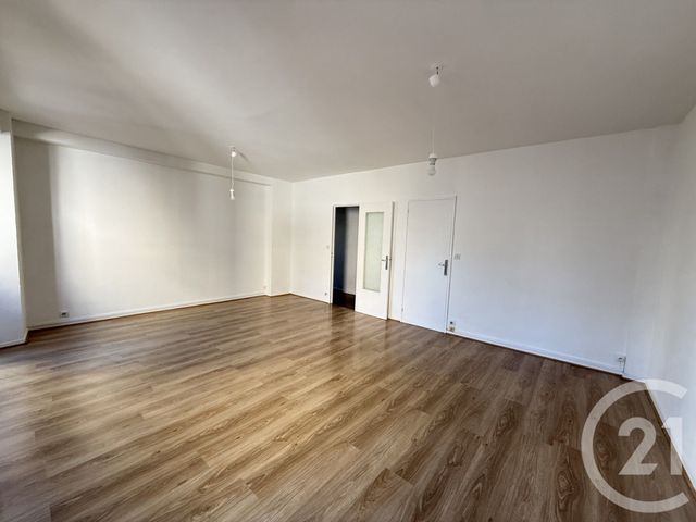 Appartement T3 à louer - 3 pièces - 74,05 m2 - Le Mans - 72 - PAYS-DE-LOIRE