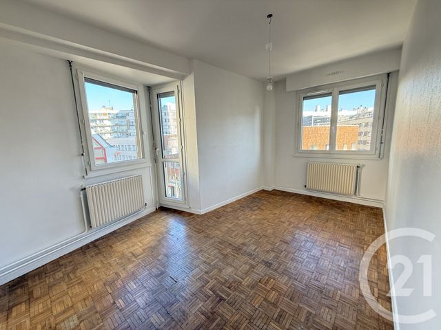 Appartement T3 à louer - 3 pièces - 74,05 m2 - Le Mans - 72 - PAYS-DE-LOIRE