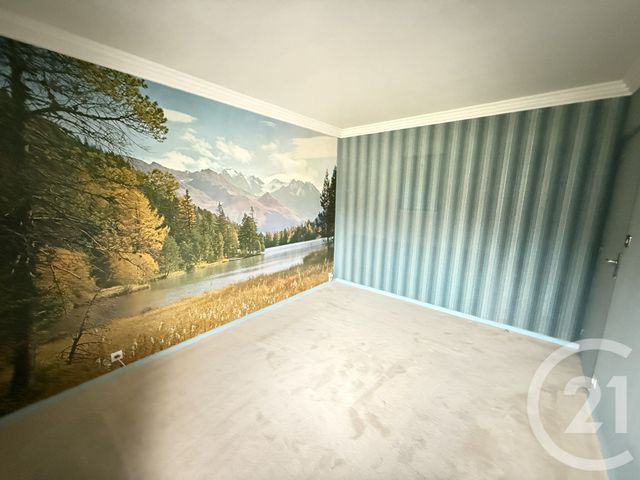 Appartement F4 &agrave; vendre - 4 pi&egrave;ces - 77,96 m2 - Allonnes - 72 - PAYS-DE-LOIRE