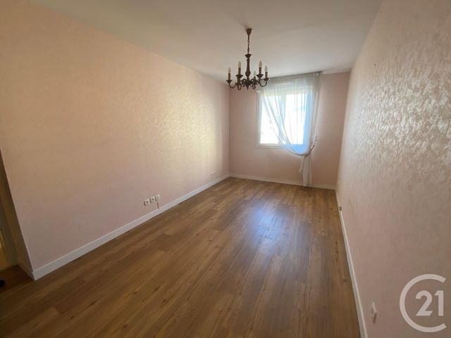 Appartement T5 &agrave; louer - 6 pi&egrave;ces - 156,02 m2 - Le Mans - 72 - PAYS-DE-LOIRE
