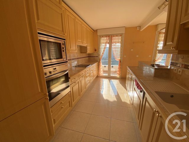 Appartement T5 &agrave; louer - 6 pi&egrave;ces - 156,02 m2 - Le Mans - 72 - PAYS-DE-LOIRE