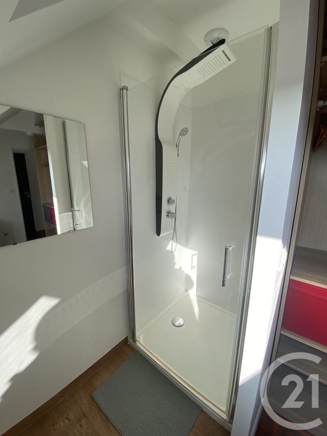 Maison &agrave; louer - 4 pi&egrave;ces - 72,02 m2 - Coulaines - 72 - PAYS-DE-LOIRE