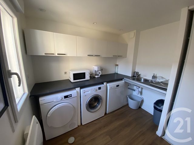 Maison &agrave; louer - 4 pi&egrave;ces - 72,02 m2 - Coulaines - 72 - PAYS-DE-LOIRE