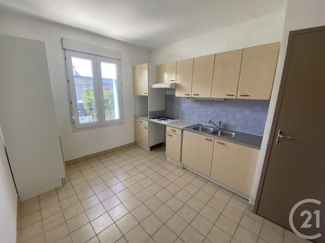 Maison &agrave; louer - 4 pi&egrave;ces - 75,66 m2 - Le Mans - 72 - PAYS-DE-LOIRE