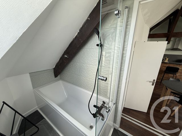 Appartement T2 &agrave; louer - 2 pi&egrave;ces - 25 m2 - Le Mans - 72 - PAYS-DE-LOIRE