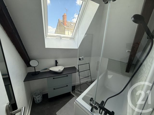 Appartement T2 &agrave; louer - 2 pi&egrave;ces - 25 m2 - Le Mans - 72 - PAYS-DE-LOIRE