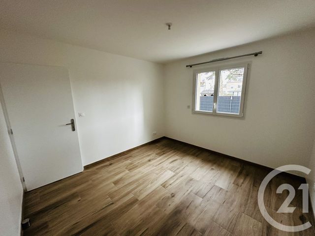 Maison &agrave; louer - 5 pi&egrave;ces - 101,83 m2 - Coulaines - 72 - PAYS-DE-LOIRE