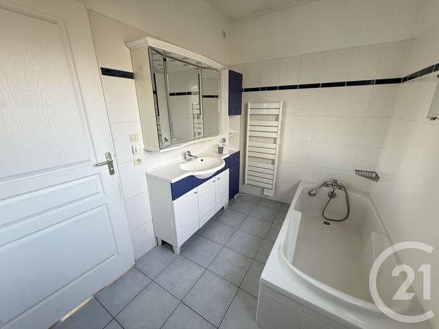 Maison &agrave; vendre - 5 pi&egrave;ces - 145,67 m2 - Change - 72 - PAYS-DE-LOIRE