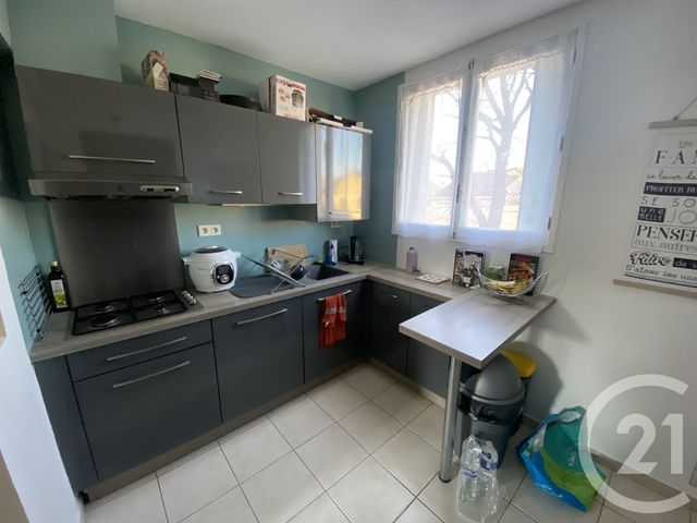 Appartement F4 &agrave; louer - 4 pi&egrave;ces - 81,01 m2 - Le Mans - 72 - PAYS-DE-LOIRE